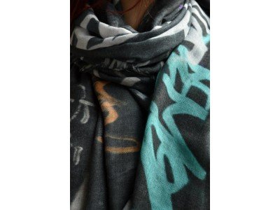 Wollen sjaal of stola, graffity print, grijs, mint, zalm, paars, bruin