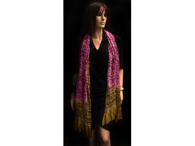 Zijden sjaal of stola, tie and dye, legergroen en fuchsia