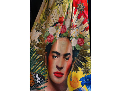 Warme sjaal met kunst Frida Kahlo