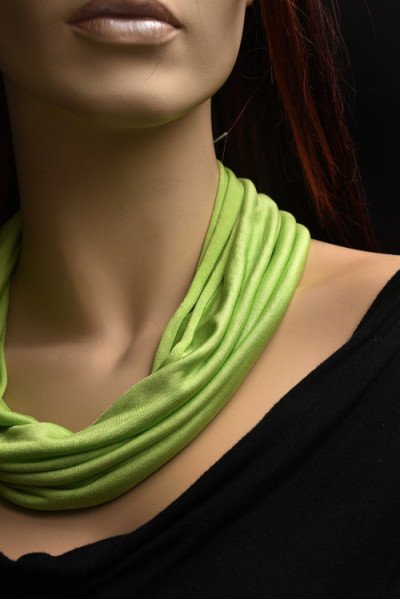 Echt zijden sjaaltje van jersey, rond, pastel emerald green, dikste kwaliteit