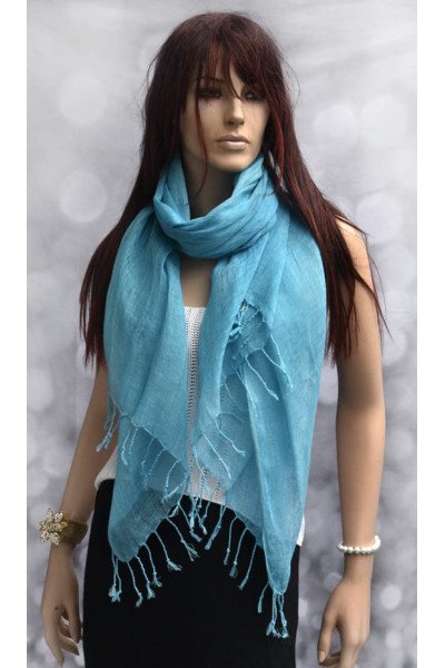 Effen lichtblauwe linnen sjaal met franjes